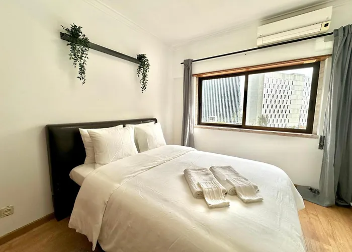 Parque Nacoes Paradise Лиссабон