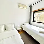 Πανσιόν Parque Nacoes Paradise *